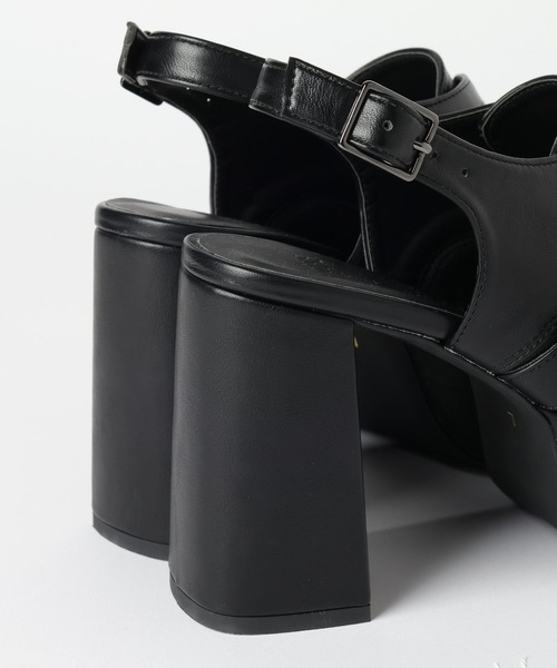 HARE(ハレ)の「ベルトデザインチャンキーサボサンダル(HARE)(サンダル・レディース・ブラック・MEDIUM/LARGE)」の4枚目の写真