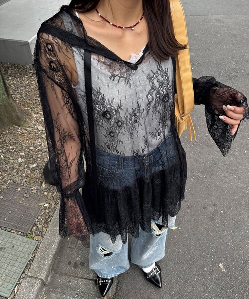 CIAOPANIC(チャオパニック)の「レースチュニックフーディーブラウス(シャツ/ブラウス・レディース・ブラック/オフホワイト/アイボリー・ONE SIZE)」の3枚目の写真