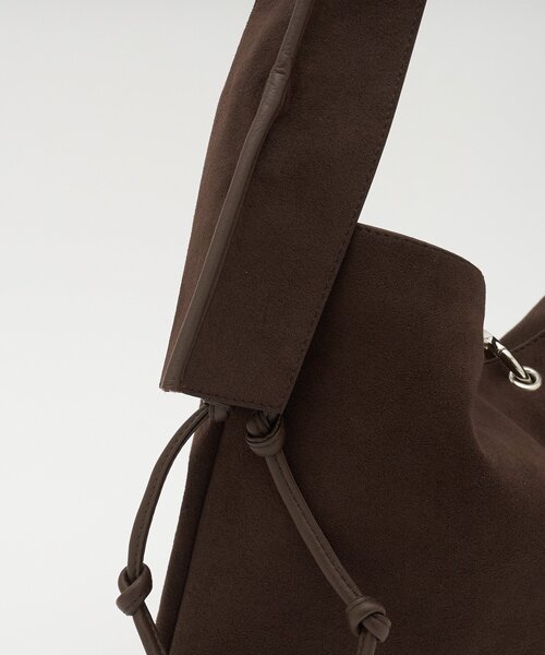 russet(ラシット)の「《WEB限定》エコスエードワンショルダーバッグ(ショルダーバッグ・レディース・ダークブラウン/オリーブ・FREE)」の16枚目の写真