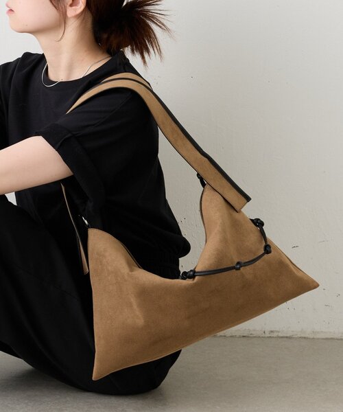 russet(ラシット)の「《WEB限定》エコスエードワンショルダーバッグ(ショルダーバッグ・レディース・ダークブラウン/オリーブ・FREE)」の22枚目の写真