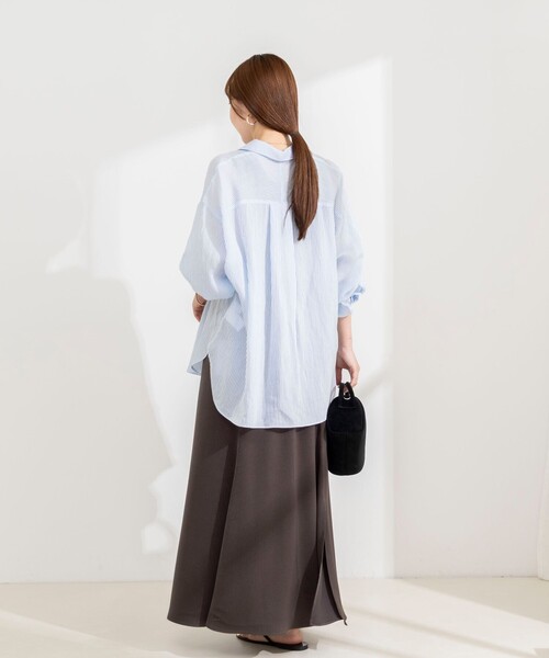 NOLLEY’S Sophi（ノーリーズソフィ）の「《セットアップ対応》ピーチサテンフレアースカート（スカート・レディース・チャコールグレー/ネイビー・34/36/38）」の3枚目の写真
