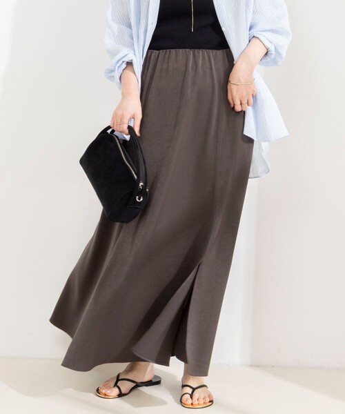 NOLLEY’S Sophi（ノーリーズソフィ）の「《セットアップ対応》ピーチサテンフレアースカート（スカート・レディース・チャコールグレー/ネイビー・34/36/38）」の9枚目の写真