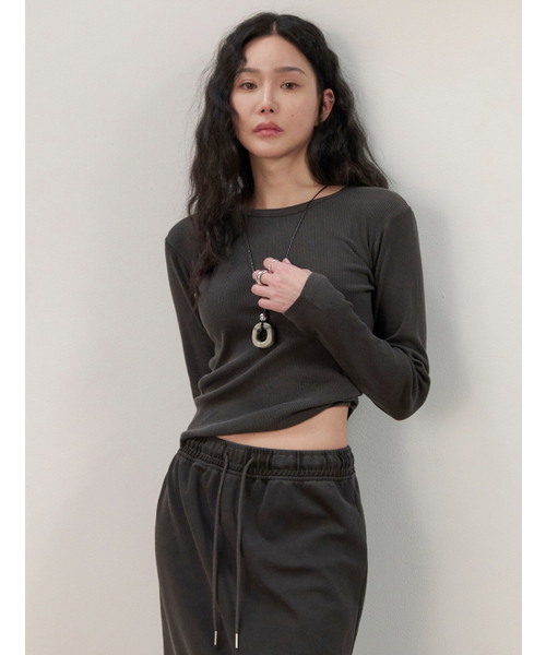 MORVE13（モルブ13）の「メルビルピグメントTシャツ（チャコール）（Tシャツ/カットソー・レディース・ベージュ/スカイブルー/バーガンディー/チャコール・FREE）」の5枚目の写真