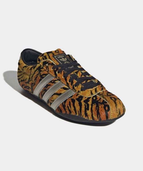 adidas(アディダス)の「トーキョ― / TOKYO / アディダスオリジナルス adidas Originals(スニーカー・レディース・イエロー・29.0cm/26.0cm/26.5cm/27.0cm/28.0cm/27.5cm/23.0cm/28.5cm/24.0cm/23.5cm/22.0cm/25.5cm/25.0cm/24.5cm/22.5cm)」の4枚目の写真