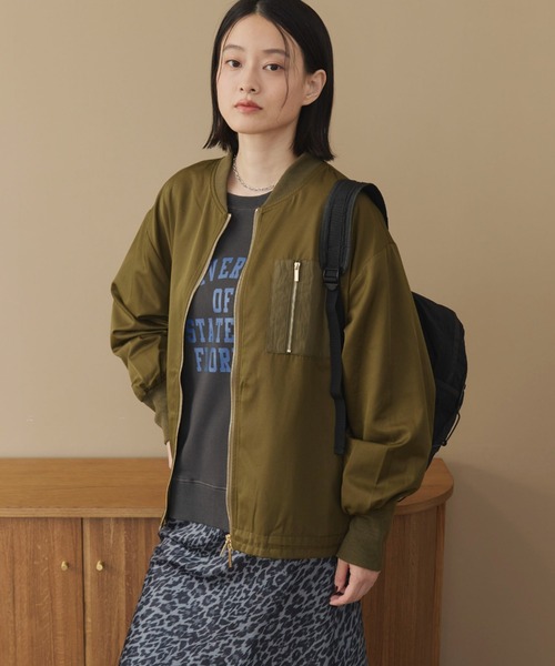 Doux archives(ドゥアルシーヴ)の「【名品】バックギャザーMA-1ミドルジャケット(MA-1・レディース・カーキ/ブラウン/ブラック・FREE)」の11枚目の写真