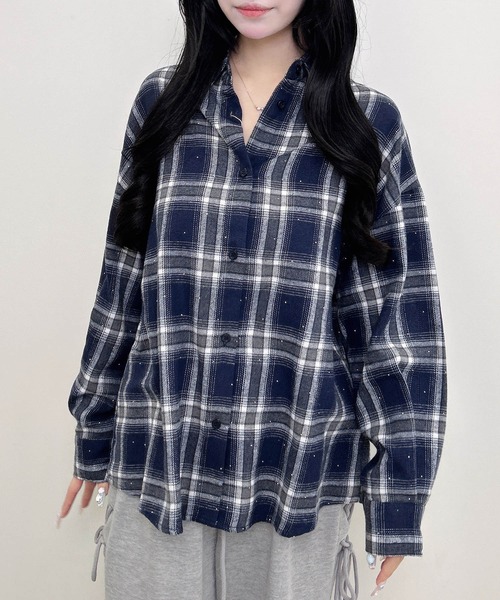 INGNI(イング)の「ラインストーン付バックレースアップチェック柄シャツ(シャツ/ブラウス・レディース・ネイビー系2/ブラック系/ブラウン系その他2・M)」の3枚目の写真