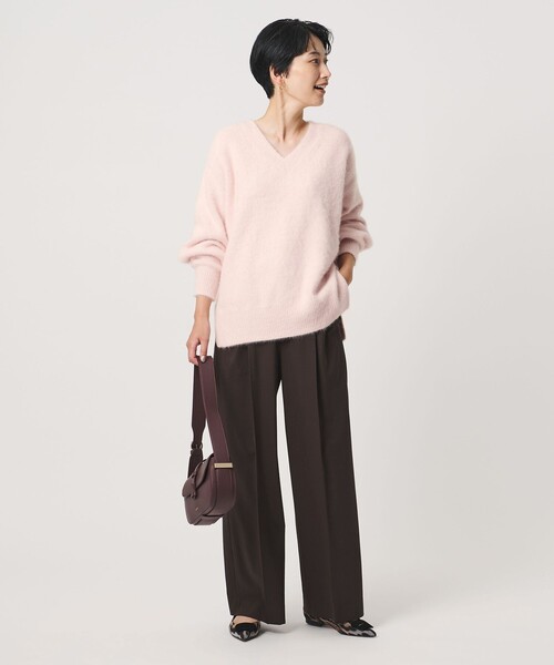 UNITED ARROWS(ユナイテッドアローズ)の「フォックスカシミヤ スパンコール Vネック ニット(ニット/セーター・レディース・ライトピンク/ダークグレー/その他2・FREE)」の7枚目の写真
