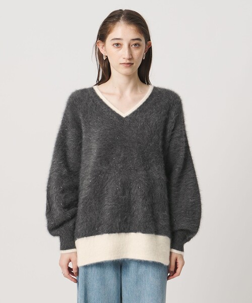 UNITED ARROWS(ユナイテッドアローズ)の「フォックスカシミヤ スパンコール Vネック ニット(ニット/セーター・レディース・ライトピンク/ダークグレー/その他2・FREE)」の15枚目の写真