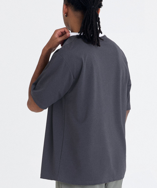 AIRIT（アイリット）の「ルーズフィット メンタル NOISE Tシャツ AM1237 GY（Tシャツ/カットソー・メンズ・ダークグレー・X-LARGE/XXX-LARGE/XXXXX-LARGE）」の2枚目の写真