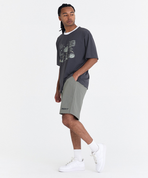 AIRIT（アイリット）の「ルーズフィット メンタル NOISE Tシャツ AM1237 GY（Tシャツ/カットソー・メンズ・ダークグレー・X-LARGE/XXX-LARGE/XXXXX-LARGE）」の3枚目の写真