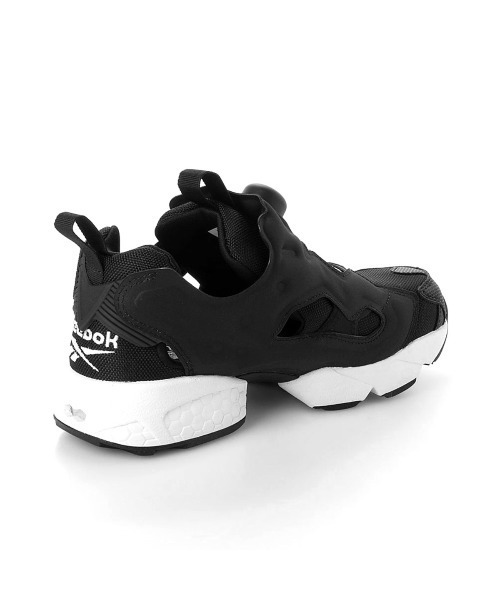 Reebok(リーボック)の「Reebok INSTAPUMP FURY 94(リーボック インスタ ポンプフューリー 94_)(スニーカー・メンズ・ブラック系1/ネイビー/ブラック系・23cm/28.5cm/23.5cm/29cm/24cm/24.5cm/25cm/25.5cm/26.5cm/27.5cm/28cm/26cm/27cm)」の6枚目の写真
