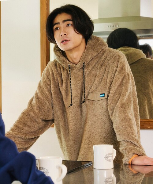 KAVU(カブー)の「KAVU/カブー 限定展開 KAVU×FREAK'S STORE / カブ― 別注 シャギー フリース パーカー(パーカー・メンズ・ブラウン/ネイビー/グレイッシュベージュ/ブラック・SMALL/MEDIUM/LARGE)」の3枚目の写真