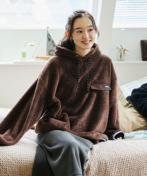 KAVU(カブー)の「KAVU/カブー 限定展開 KAVU×FREAK'S STORE / カブ― 別注 シャギー フリース パーカー(パーカー・メンズ・ブラウン/ネイビー/グレイッシュベージュ/ブラック・SMALL/MEDIUM/LARGE)」の21枚目の写真