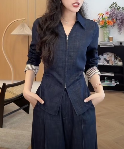 FAVORITO(ファヴォリート)の「襟付きシャツパンツセットアップ(セットアップ・レディース・ダークブルー・F)」の2枚目の写真