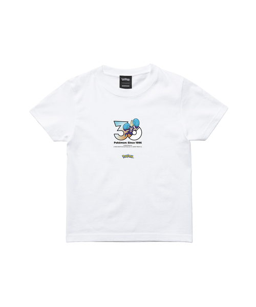 ZOZOSPOT（ゾゾスポット）の「Pokemon 30th Anniversary 1025 T-shirt 「マケンカニ」（Tシャツ/カットソー・レディース・ホワイト・SMALL/MEDIUM/LARGE/X-LARGE/XX-LARGE/XXX-LARGE/100cm/110cm/120cm/130cm/140cm/150cm/160cm）」の2枚目の写真