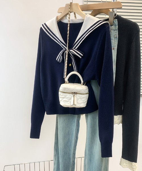 AMAJI(アマジ)の「セーラーカラー リボン ウエストマーク ニットトップス(ニット/セーター・レディース・ネイビー・X-LARGE/LARGE/MEDIUM)」の2枚目の写真