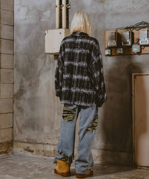 FR(13)NDS（フレンズ）の「FR(13)NDS/フレンズ/RHINES STONE DAMEGE SHIRTS（シャツ/ブラウス・メンズ・ブラック/ブルー・M/L）」の11枚目の写真