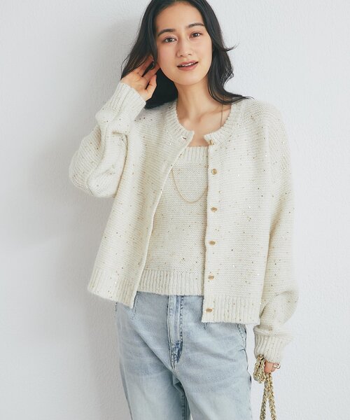 La boutique BonBon(ラブティックボンボン)の「スパンコールモヘヤカーディガン(アンサンブル・レディース・グレー/ピンク/オフホワイト・FREE)」の4枚目の写真