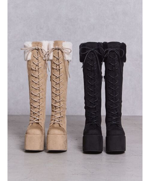 GYDA(ジェイダ)の「フェイクファードッキングレースアップチャンキーブーツ(ブーツ・レディース・ブラック/ベージュ・SMALL/MEDIUM/LARGE)」の3枚目の写真