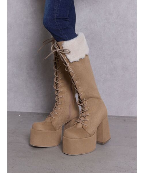 GYDA(ジェイダ)の「フェイクファードッキングレースアップチャンキーブーツ(ブーツ・レディース・ブラック/ベージュ・SMALL/MEDIUM/LARGE)」の13枚目の写真