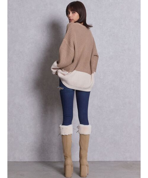 GYDA(ジェイダ)の「フェイクファードッキングレースアップチャンキーブーツ(ブーツ・レディース・ブラック/ベージュ・SMALL/MEDIUM/LARGE)」の21枚目の写真