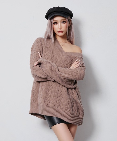 BLACKQUEEN(ブラッククイーン)の「【BLACKQUEEN】Vネックオーバーニット(ニット/セーター・レディース・モカ/ホワイト/ブラック/ボルドー・M)」の1枚目の写真