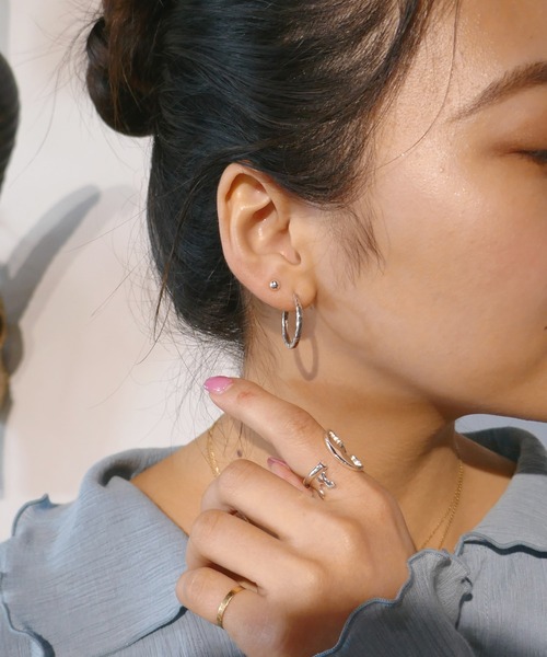 e.m.(イーエム)の「SILVER925シルバーカシメピアス/シンプル/メンズ/レディース(ピアス(片耳用)・レディース・シルバー・FREE)」の7枚目の写真