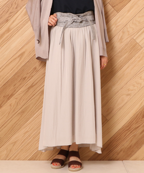 un dix cors（アンディコール）の「パウダーサテンマキシスカート（スカート・レディース・グレー/キャメル/ネイビー/カーキ・ﾌﾘ-）」の11枚目の写真