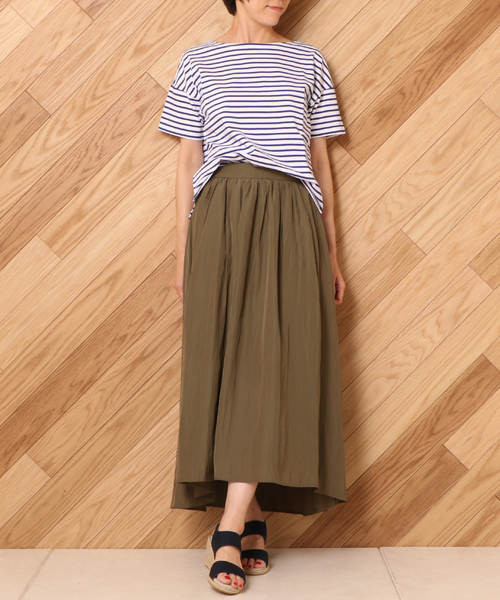 un dix cors（アンディコール）の「パウダーサテンマキシスカート（スカート・レディース・グレー/キャメル/ネイビー/カーキ・ﾌﾘ-）」の5枚目の写真