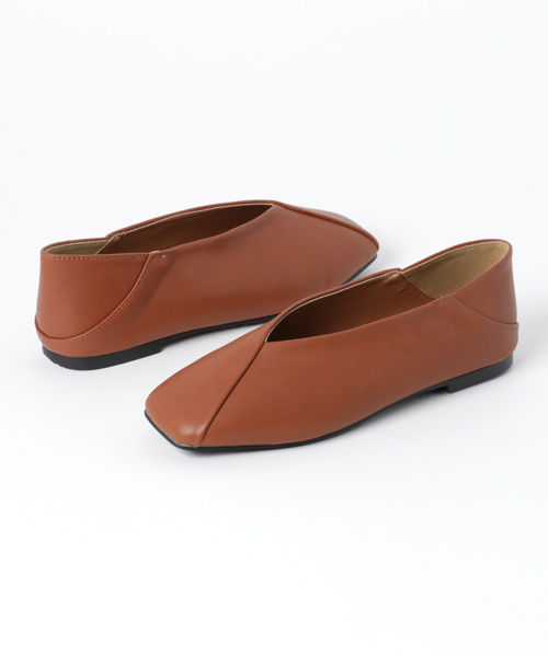 titivate（ティティベイト）の「ﾌﾛﾝﾄVｶｯﾄﾊﾞﾌﾞｰｼｭ（パンプス・レディース・ブラック/ブラウン/ライトベージュ・LL/S/M/L）」の6枚目の写真