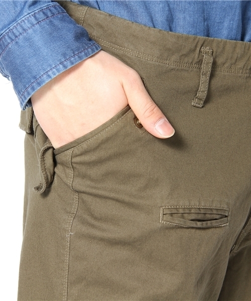 BEAMS PLUS(ビームスプラス)の「dip×BEAMS PLUS / 別注 サイドポケットミリタリーパンツ(その他パンツ・メンズ・オリーブ・SMALL/LARGE/X-LARGE)」の5枚目の写真