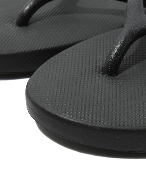 alcali（アルカリ）の「PAPER CHEST /  DUPE ビーチサンダル（サンダル・レディース・ホワイト/ブラック/パープル/ピンク・2/3/4）」の8枚目の写真