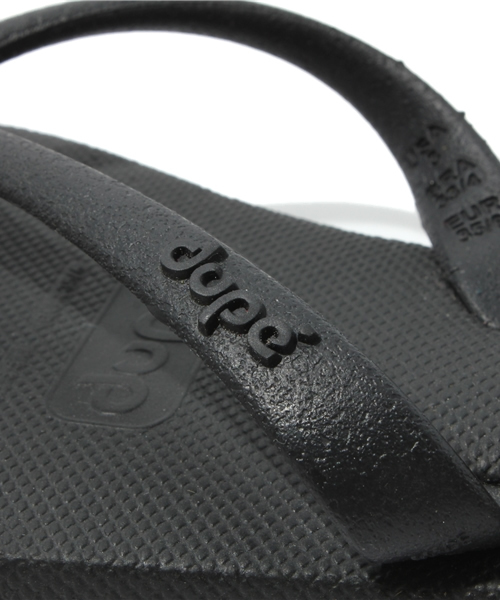 alcali（アルカリ）の「PAPER CHEST /  DUPE ビーチサンダル（サンダル・レディース・ホワイト/ブラック/パープル/ピンク・2/3/4）」の9枚目の写真