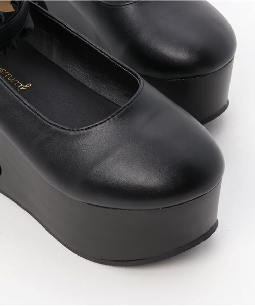 WEGO(ウィゴー)の「WEGO/くり抜きフリルパンプス(パンプス・レディース・ホワイト/ブラック/ピンク・MEDIUM/LARGE)」の8枚目の写真