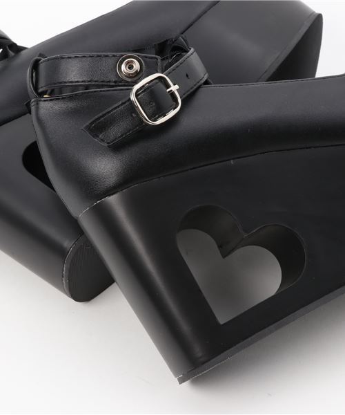WEGO(ウィゴー)の「WEGO/くり抜きフリルパンプス(パンプス・レディース・ホワイト/ブラック/ピンク・MEDIUM/LARGE)」の7枚目の写真