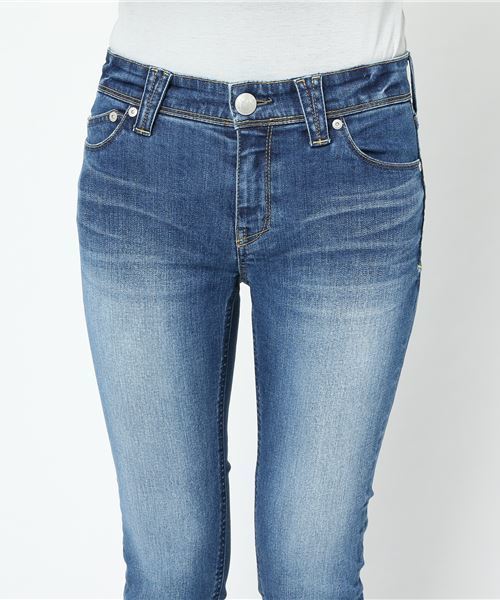 YANUK（ヤヌーク）の「YANUK(ヤヌーク）PATRICIA（デニムパンツ・レディース・ブルー・23/24/25/26）」の4枚目の写真