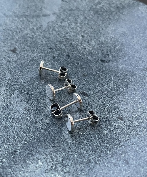 VIVIFY（ビビファイ）の「ピアス/サークル/プレート/シンプル（ピアス（片耳用）・メンズ・シルバー・FREE）」の3枚目の写真