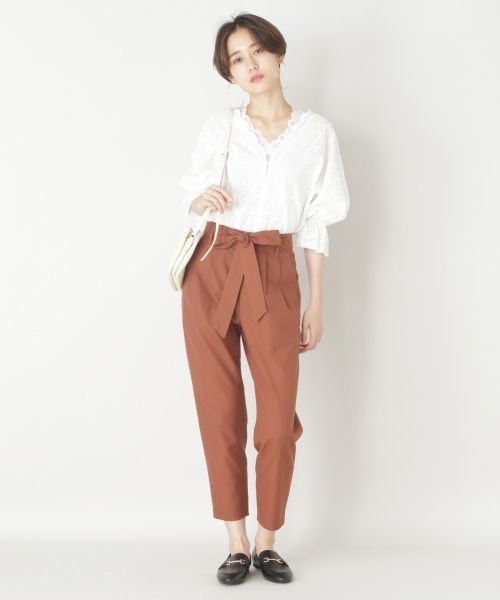 LOWRYS FARM（ローリーズファーム）の「リボンテーパードパンツ　794778（その他パンツ・レディース・ブラック系その他/ブラック/ブルー/ブラウン/ブルー系その他・MEDIUM/LARGE）」の6枚目の写真