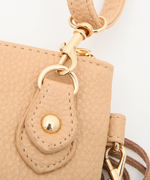 Luz Llena（ラズレナ）の「[2way]フリンジクラッチバッグ（クラッチバッグ・レディース・ベージュ・ﾌﾘ-）」の8枚目の写真