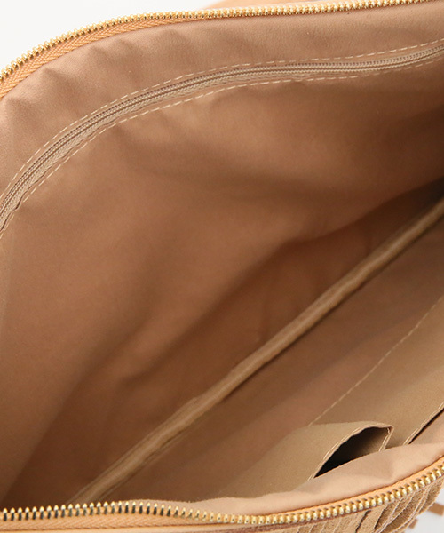 Luz Llena（ラズレナ）の「[2way]フリンジクラッチバッグ（クラッチバッグ・レディース・ベージュ・ﾌﾘ-）」の10枚目の写真