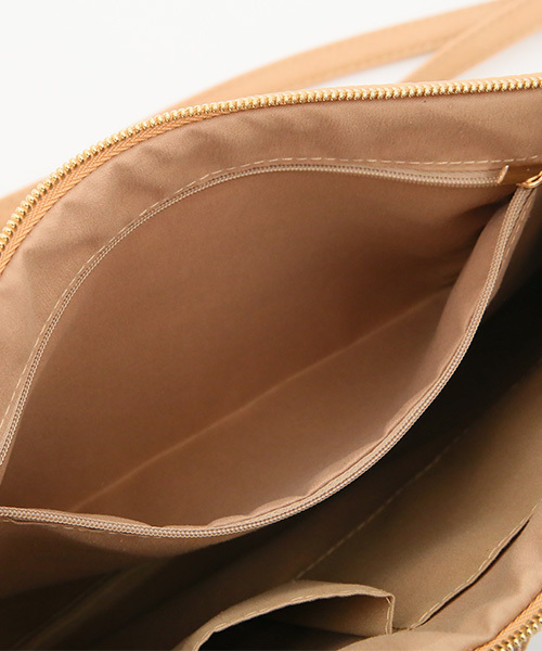 Luz Llena（ラズレナ）の「[2way]フリンジクラッチバッグ（クラッチバッグ・レディース・ベージュ・ﾌﾘ-）」の11枚目の写真