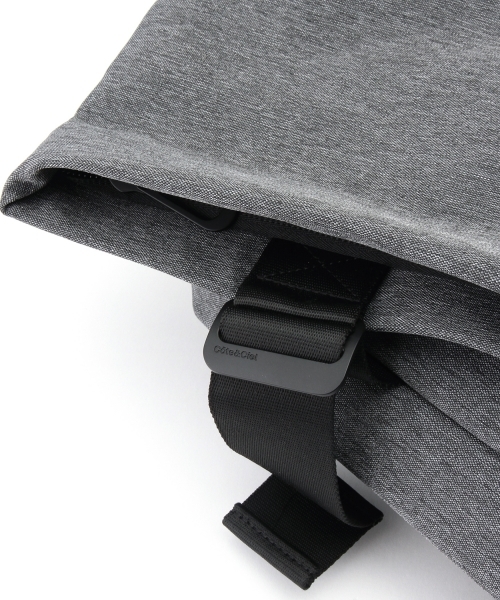 Cote&Ciel（コートエシエル）の「COTE & CIEL / Isar RuckSack 13inch ★（バックパック/リュック・メンズ・グレー/ブラック/その他1/ネイビー・ONE SIZE）」の12枚目の写真