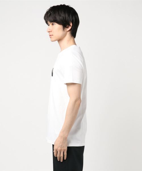 Calvin Klein Jeans(カルヴァンクラインジーンズ)の「ニット ロゴ T シャツ(Tシャツ/カットソー・メンズ・ホワイト/ブルー・S/M/L/XL)」の3枚目の写真