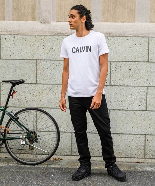 Calvin Klein Jeans(カルヴァンクラインジーンズ)の「ニット ロゴ T シャツ(Tシャツ/カットソー・メンズ・ホワイト/ブルー・S/M/L/XL)」の5枚目の写真