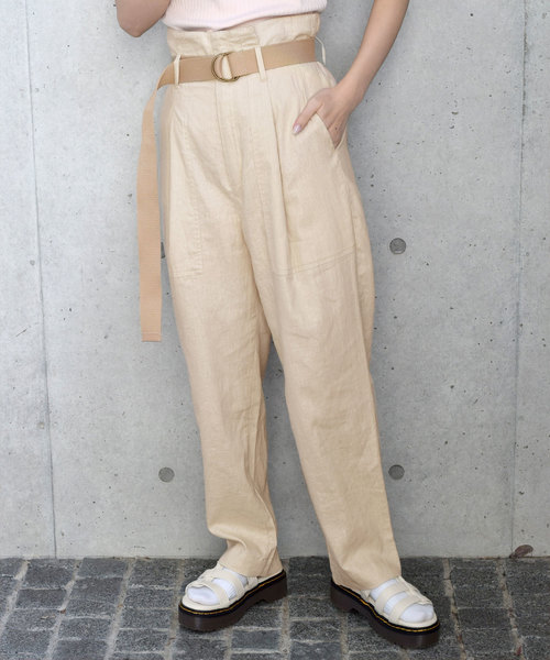 w closet(ダブルクローゼット)の「ハイウエストタックカーゴテーパードパンツ(カーゴパンツ)」|ライトベージュ