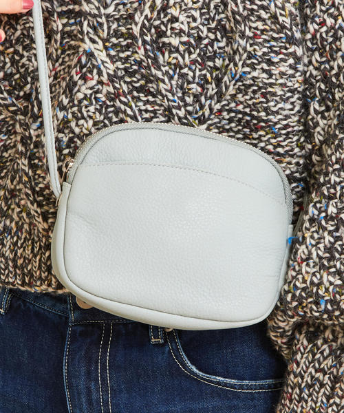 BEAUTY&YOUTH UNITED ARROWS（ビューティーアンドユースユナイテッドアローズ）の「BY∴ レザーミニジップショルダーバッグ ο（ショルダーバッグ・レディース・ブラック/レッド/シルバー/その他1/ライトブルー/モカ・FREE）」の4枚目の写真