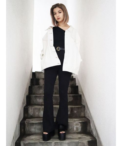 EMODA（エモダ）の「バルキーロングGジャン（デニムジャケット・レディース・ブルー/ホワイト・FREE）」の4枚目の写真