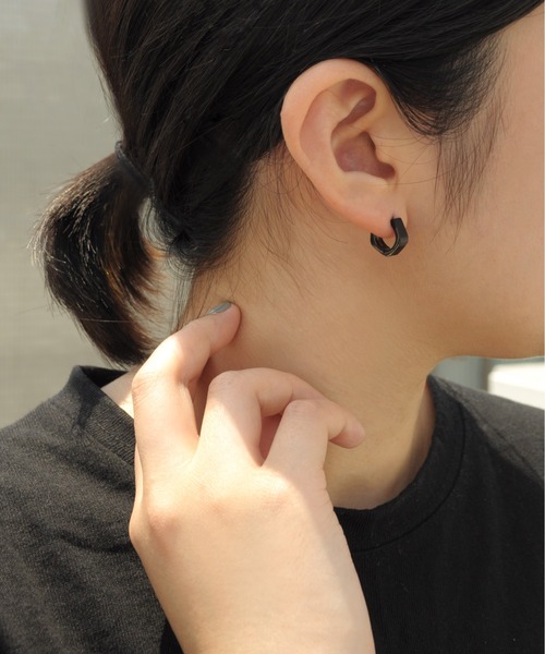 ieLS(イエルズ)の「金属アレルギー対応「ieLS」ステンレス デザインフープピアス(ピアス(片耳用)・メンズ・その他1/その他2/その他3/その他4/その他5/その他6/その他7/その他8/その他13/その他12/その他11/その他9/その他10/その他16/その他15/その他14・ONE SIZE)」の4枚目の写真
