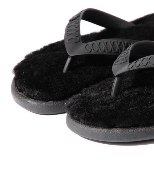 UGG(アグ)の「UGG / W Fluffie サンダル(サンダル・レディース・ブラウン系その他/ホワイト/ブラック・LARGE/SMALL/MEDIUM)」の17枚目の写真