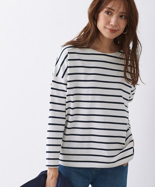 Pierrot(ピエロ)の「綿100%ボートネックカットソー(Tシャツ/カットソー・レディース・ホワイト×ネイビー/ライトベージュ/ネイビー×ホワイト/ネイビー/オフホワイト・M/L)」の6枚目の写真